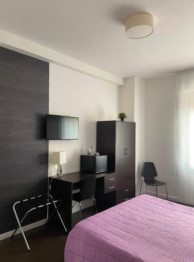 Triple Room Private Bathroom